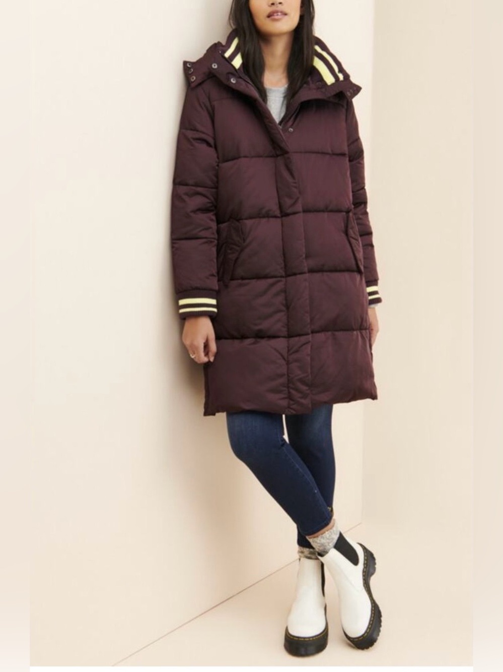 Avec les filles Stripe-Trimmed Water-Resistant Puffer Coat in Burgundy Size XL